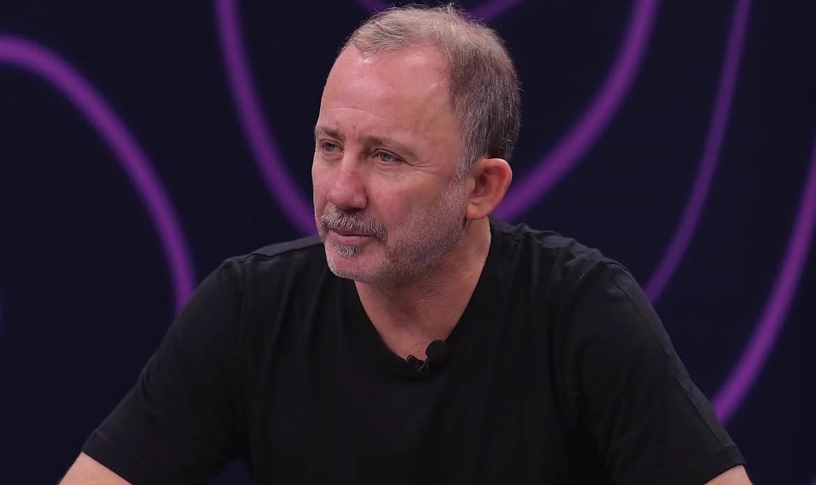 Sergen Yalçın, Kafa Sports'ta yorumculuk yapıyor.