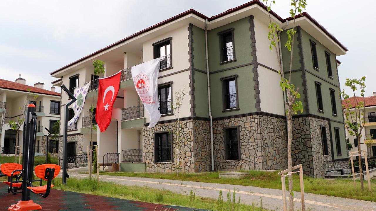 1.071 sosyal konut kiraya çıkıyor: Rayiç bedelin altında, 3 yıllığına tahsis edilecek