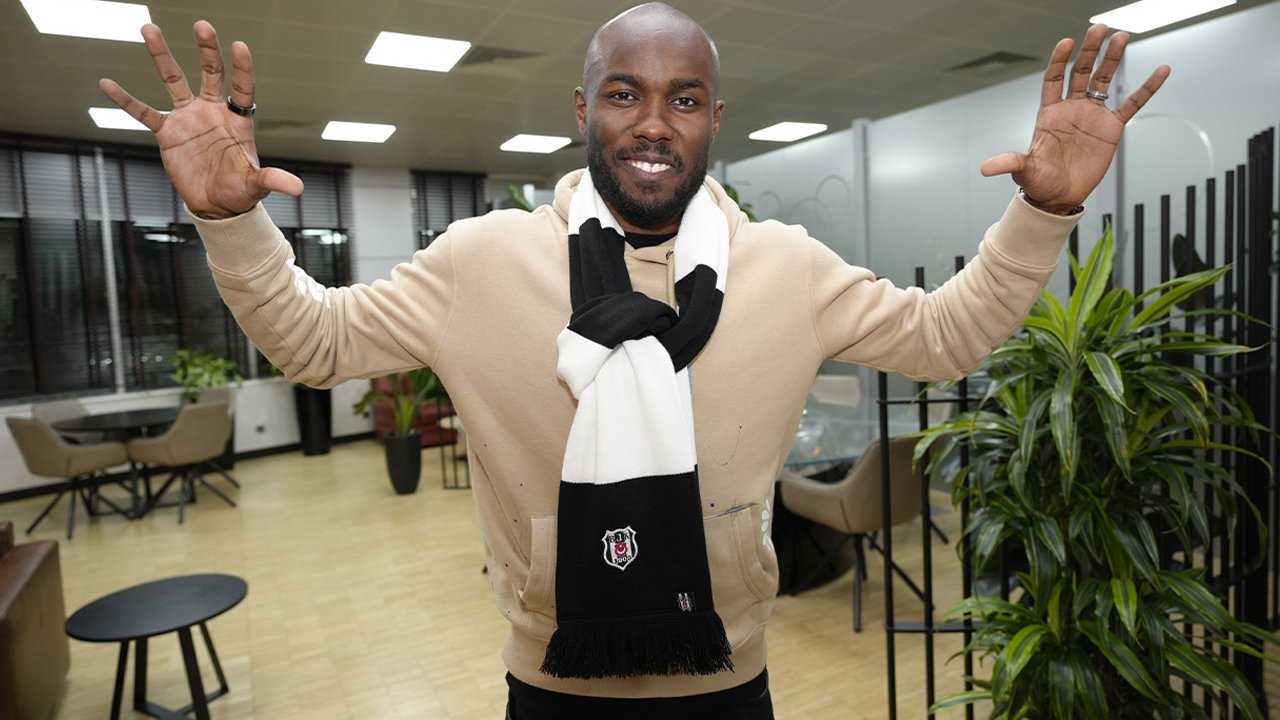 Beşiktaş'tan ayrıldı, yeni adresi ortaya çıktı: İki yıllık imzayı attı