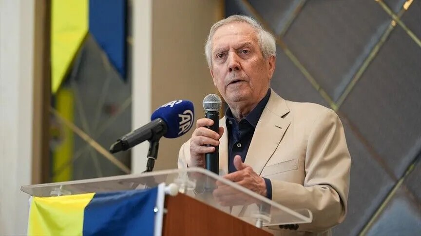 Aziz Yıldırım, 7 Haziran'da yapılan seçim sonucu yeniden Fenerbahçe Başkanı olmuştu.