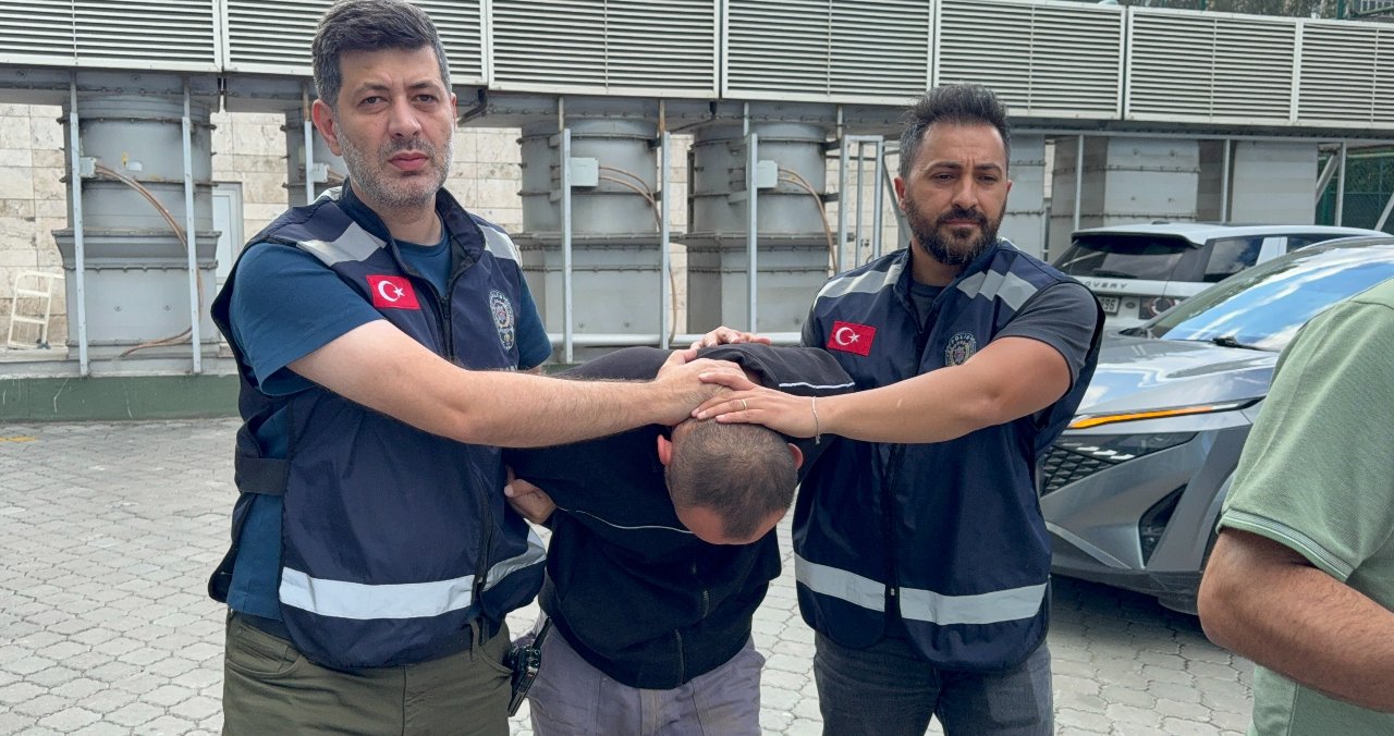 İş yerinde kanlı kavga! Mesai arkadaşını falçatayla yaraladı
