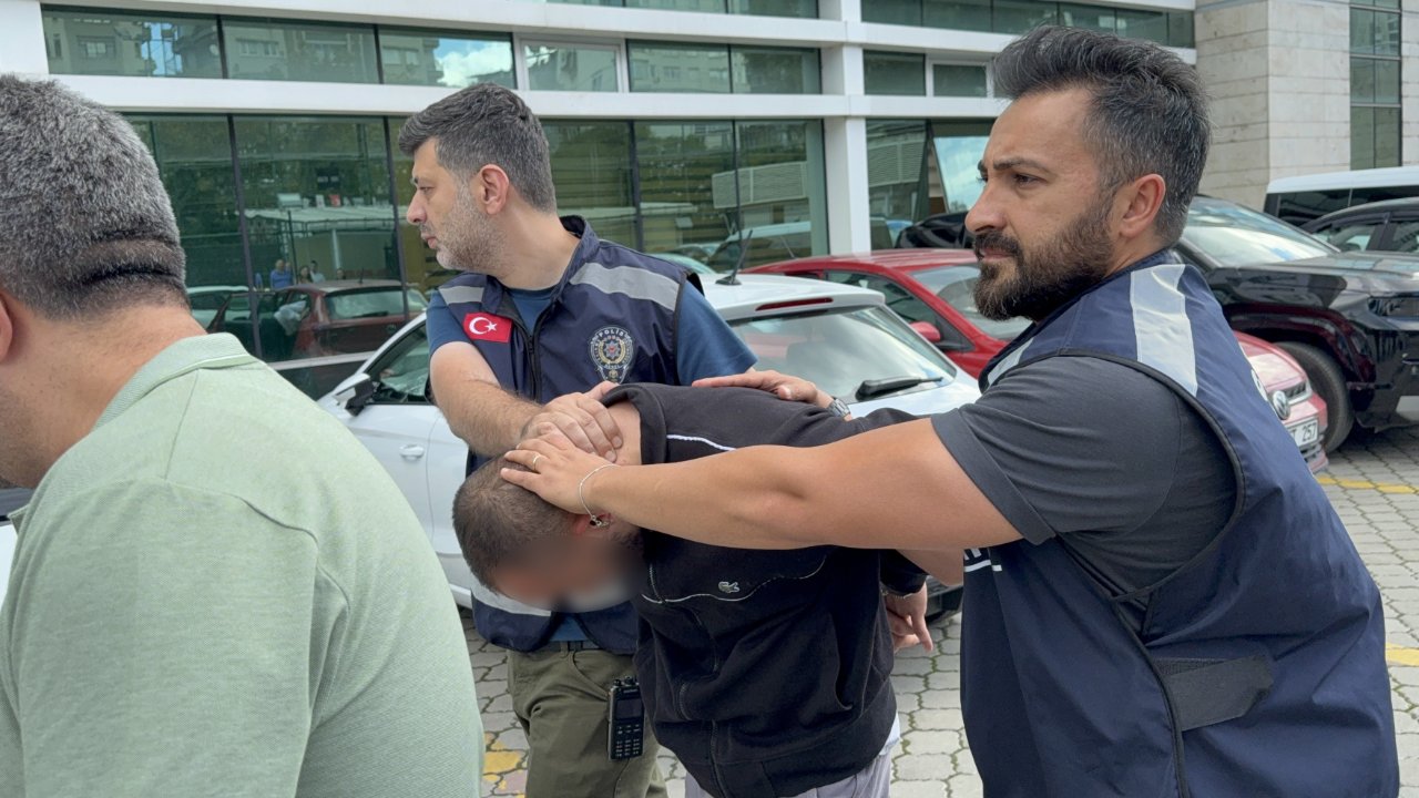 İş yerinde kanlı kavga! Mesai arkadaşını falçatayla yaraladı