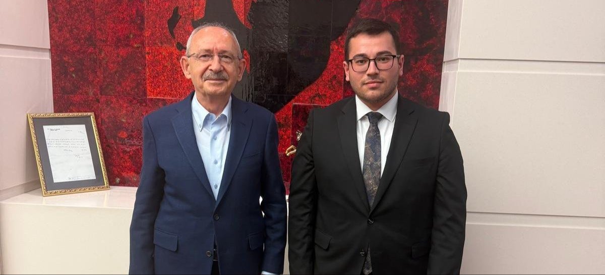 CHP Genel Başkanı Kılıçdaroğlu, aralarında muhabirimiz Berat Temiz'in de bulunduğu bir grup gazetecinin sorularını cevapladı.