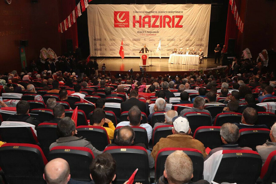 Erbakan'dan 'altılı masa' çıkışı: Masa altından tekmeleyenler iktidarda nasıl anlaşacak? Erbakan'dan 'altılı masa' çıkışı: Masa altından tekmeleyenler iktidarda nasıl anlaşacak?