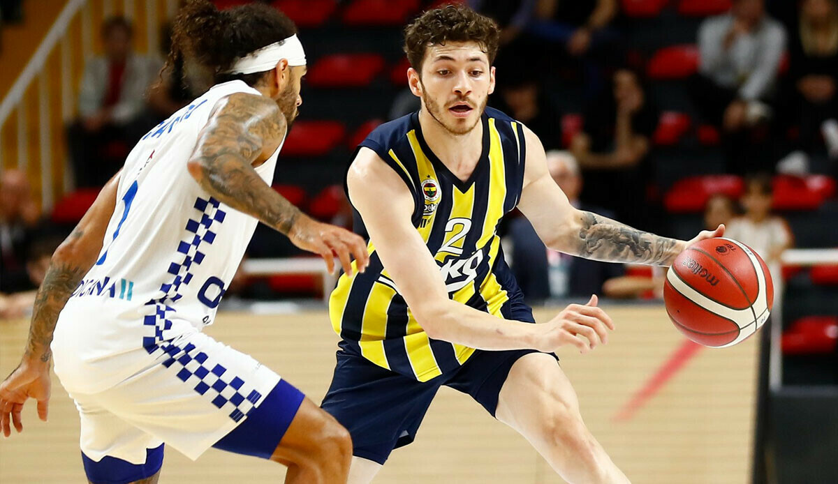 Fenerbahçe Beko Büyükçekmece'yi 85-80'le geçip ligde 2'de 2 yaptı Fenerbahçe Beko Büyükçekmece'yi 85-80'le geçip ligde 2'de 2 yaptı