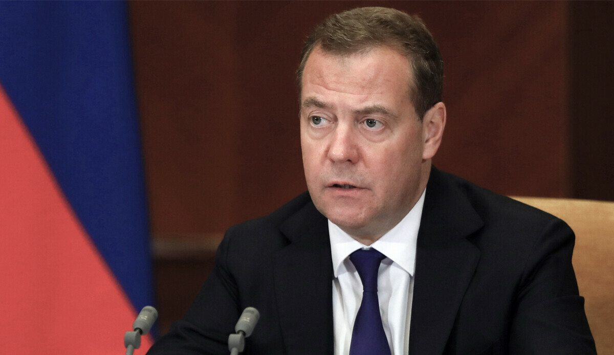 Ukrayna, Medvedev'i arananlar listesine aldı Ukrayna, Medvedev'i arananlar listesine aldı