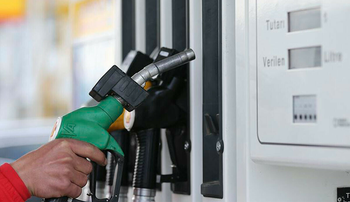 Akaryakıta zam geldi! Motorinin litresi 30 liraya dayandı... İşte güncel fiyatları