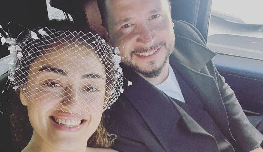 İbrahim Tatlıses’in kızı gelin oluyor… Davul zurna eşliğinde baba evinden çıktı