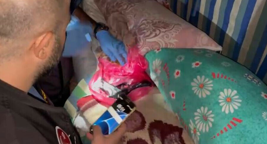 Diyarbakır'da Sondaj operasyonu! Boru hatlarına sızarak tonlarca petrol çalmışlar Diyarbakır'da Sondaj operasyonu! Boru hatlarına sızarak tonlarca petrol çalmışlar