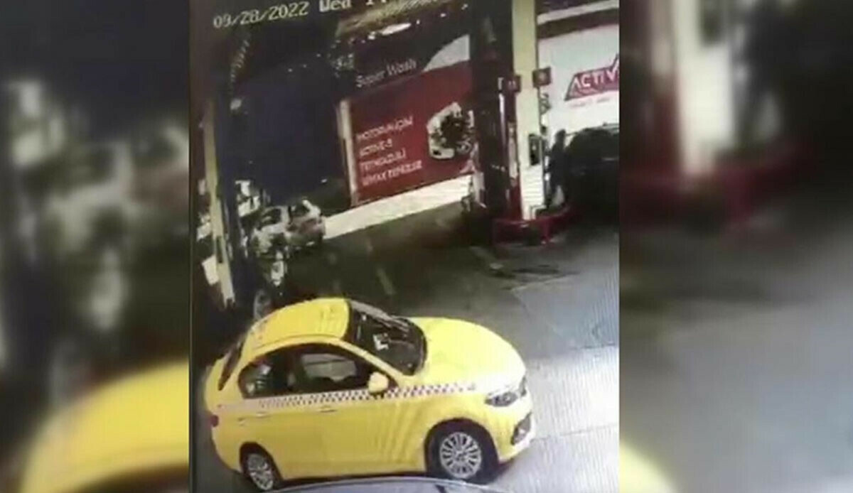 Ticari taksiyle uyuşturucu satıcılarına devriye polisinden suçüstü Ticari taksiyle uyuşturucu satıcılarına devriye polisinden suçüstü