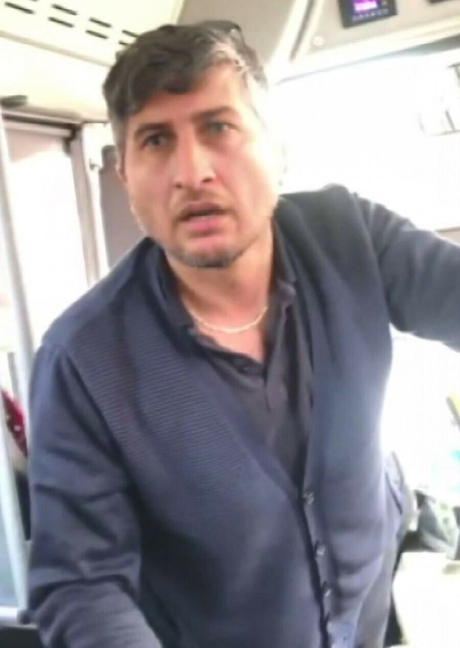 “Bu duraktan geçiyor mu?” dedi, şoförden dayak yedi “Bu duraktan geçiyor mu?” dedi, şoförden dayak yedi