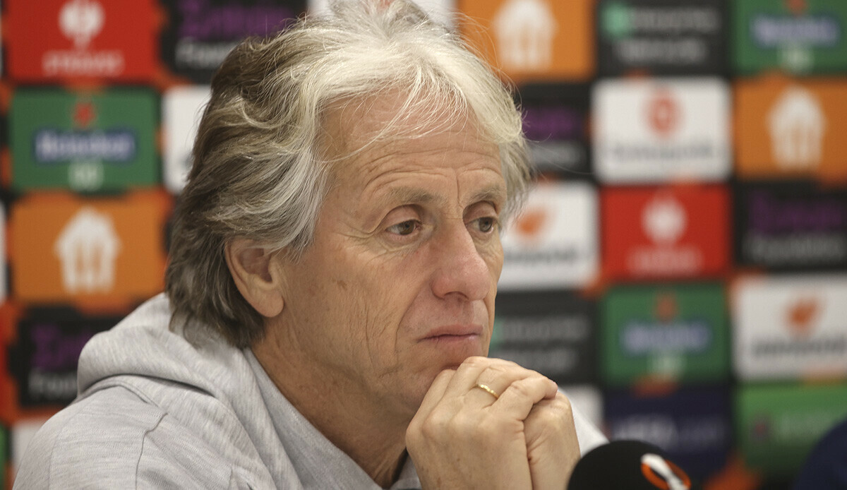 Jorge Jesus AEK maçı öncesi konuştu: Kimliğimizi geri alacağız Jorge Jesus AEK maçı öncesi konuştu: Kimliğimizi geri alacağız