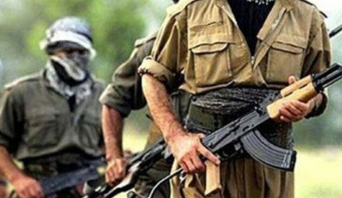 PKK'dan kaçan 3 terörist sınırda teslim oldu PKK'dan kaçan 3 terörist sınırda teslim oldu