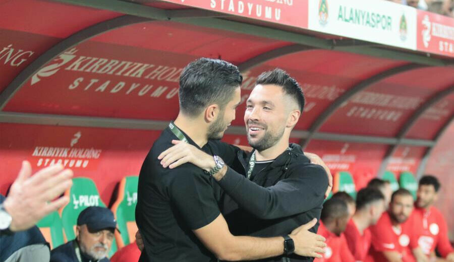 Antalya derbisinde zafer Alanyaspor'un! 3 puan 3 golle geldi