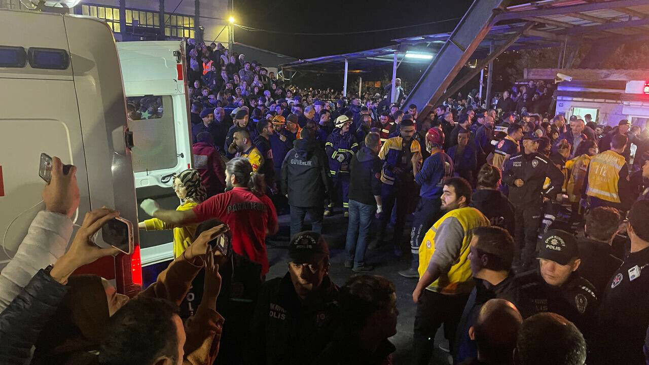 Son dakika: Bartın'da maden ocağında patlama! Can kaybı 41'e yükseldi Son dakika: Bartın'da maden ocağında patlama! Can kaybı 41'e yükseldi