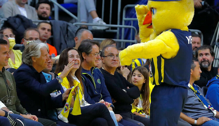 Jorge Jesus Fenerbahçe Beko'nun basketbolundan memnun Jorge Jesus Fenerbahçe Beko'nun basketbolundan memnun