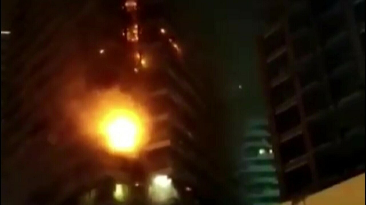 Son dakika: Kadıköy'de 24 katlı rezidansta yangın Son dakika: Kadıköy'de 24 katlı rezidansta yangın
