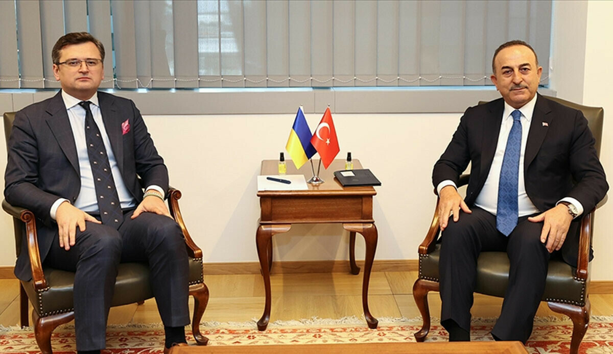 Ukrayna Dışişleri Bakan Kuleba'dan Çavuşoğlu'na taziye telefonu Ukrayna Dışişleri Bakan Kuleba'dan Çavuşoğlu'na taziye telefonu