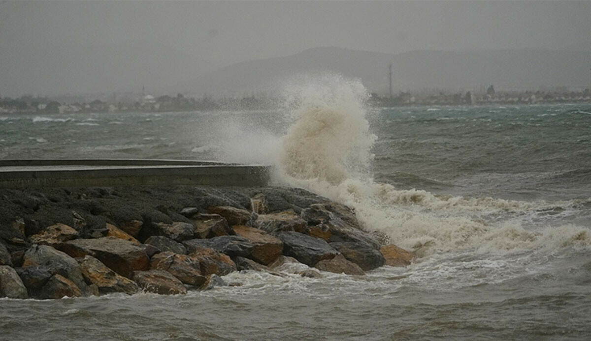Meteoroloji'den fırtına uyarısı! 3 gün sürecek, çok kuvvetli esecek Meteoroloji'den fırtına uyarısı! 3 gün sürecek, çok kuvvetli esecek