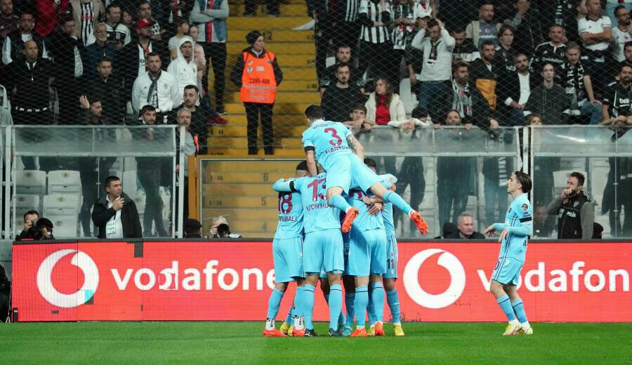 Beşiktaş yine büyük maç kazanamadı, Trabzonspor istediğini aldı (2-2 ÖZET)