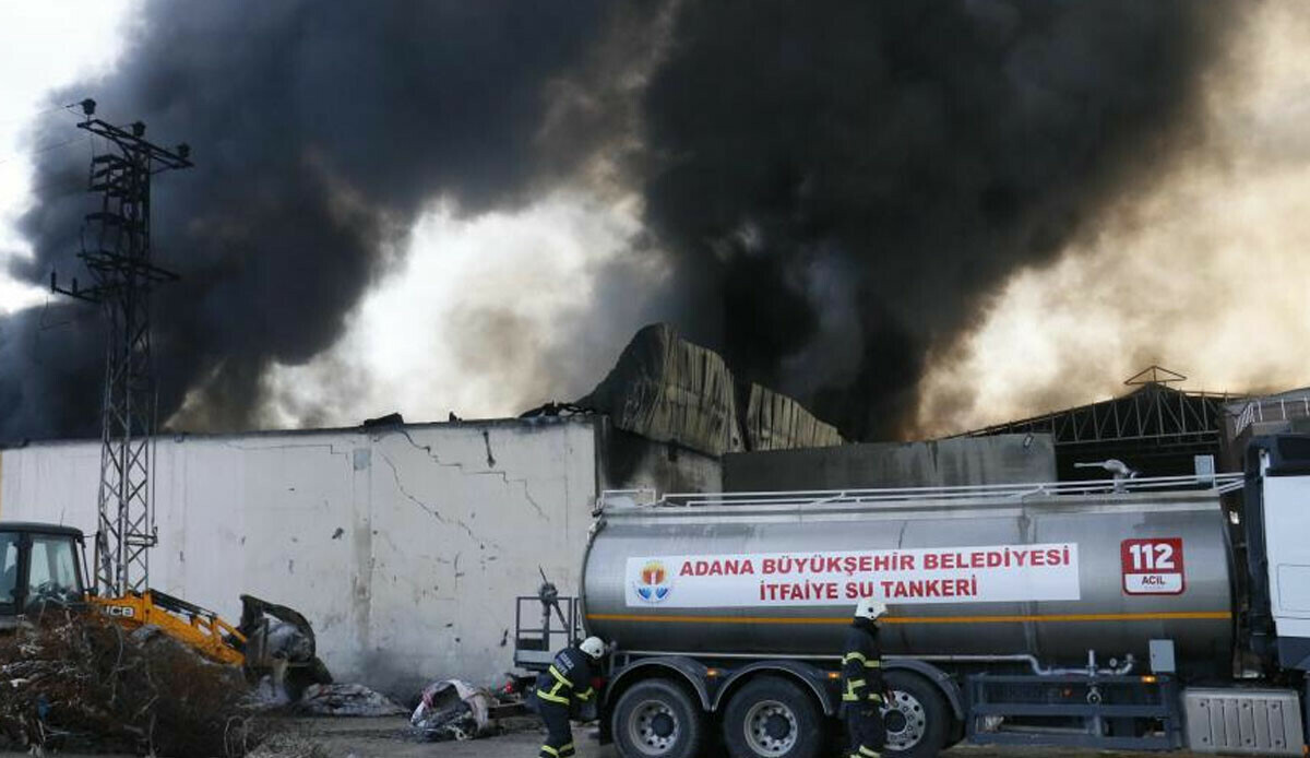 Adana’da alüminyum fabrikasında yangın kontrol altına alındı Adana’da alüminyum fabrikasında yangın kontrol altına alındı
