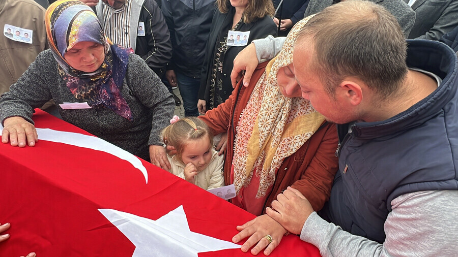 Ölümüne dostluk... Arkadaşlarını kurtarmak için yarışmışlar Ölümüne dostluk... Arkadaşlarını kurtarmak için yarışmışlar