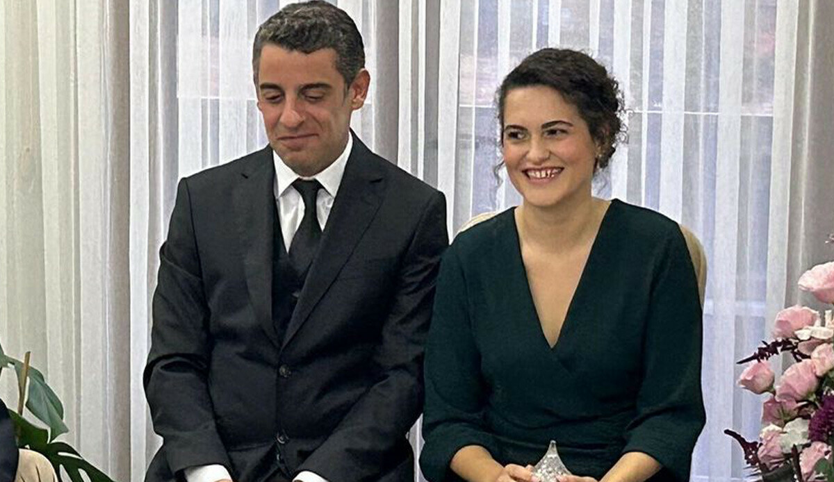 Evlilik yolunda ilk adım… Kavak Yelleri’nin Efe’si Dağhan Külegeç nişanlandı Evlilik yolunda ilk adım… Kavak Yelleri’nin Efe’si Dağhan Külegeç nişanlandı