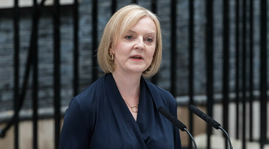 İngiltere Başbakanı Liz Truss tepkilere cevap verdi: Hatalarım için özür dilerim, ancak istifa etmeyeceğim İngiltere Başbakanı Liz Truss tepkilere cevap verdi: Hatalarım için özür dilerim, ancak istifa etmeyeceğim