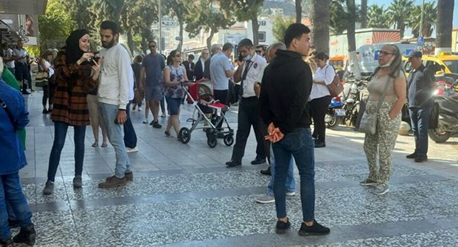 Son dakika... Kuşadası'nda deprem! İzmir, Aydın ve çevre illerde hissedildi  (Son depremler) Son dakika... Kuşadası'nda deprem! İzmir, Aydın ve çevre illerde hissedildi  (Son depremler)