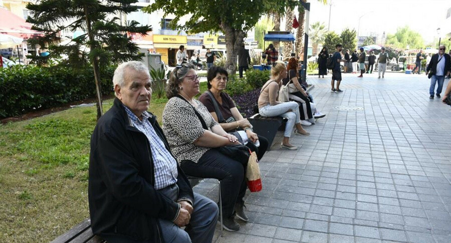Son dakika... Kuşadası'nda deprem! İzmir, Aydın ve çevre illerde hissedildi  (Son depremler) Son dakika... Kuşadası'nda deprem! İzmir, Aydın ve çevre illerde hissedildi  (Son depremler)