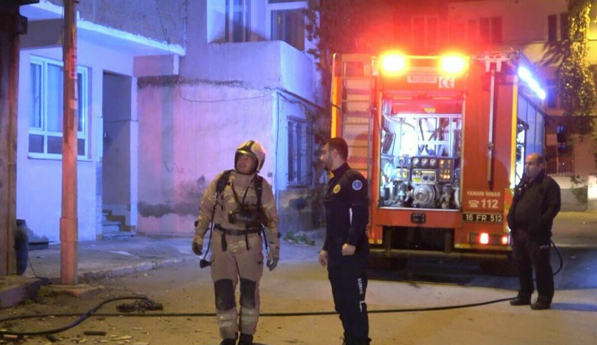 Mahalleli isyan etti! Canı sıkıldıkça ev yakıyor: 3. kez ateşe verdi