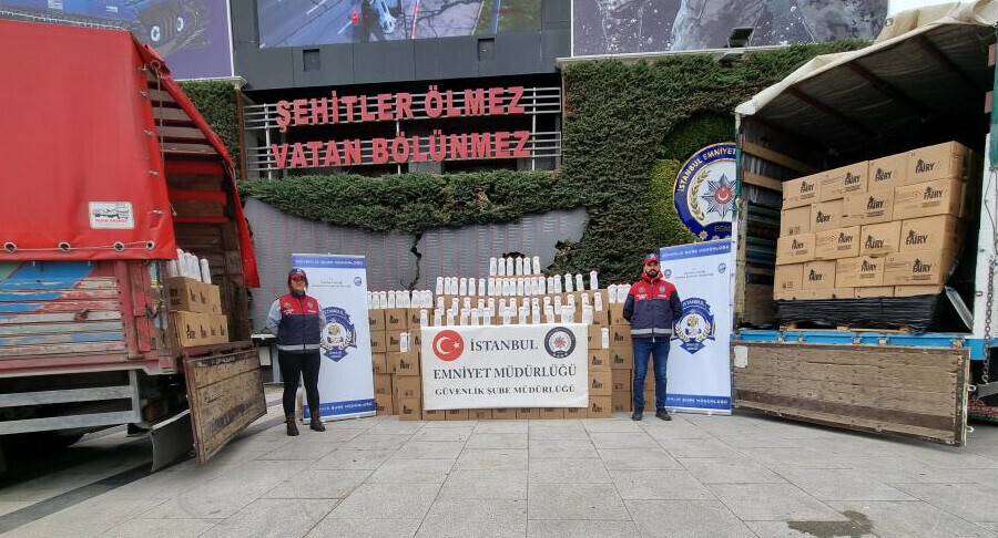 İstanbul’da büyük operasyon: Deterjandan ilaca binlerce sahte ürün ele geçirildi İstanbul’da büyük operasyon: Deterjandan ilaca binlerce sahte ürün ele geçirildi