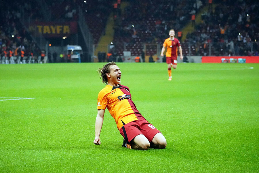 Kastamonuspor'u 7-0 yenen Galatasaray, kupada üst tura çıktı Kastamonuspor'u 7-0 yenen Galatasaray, kupada üst tura çıktı