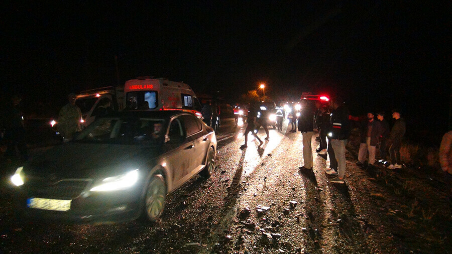 Bitlis'te feci kaza! Ölü ve yaralılar var