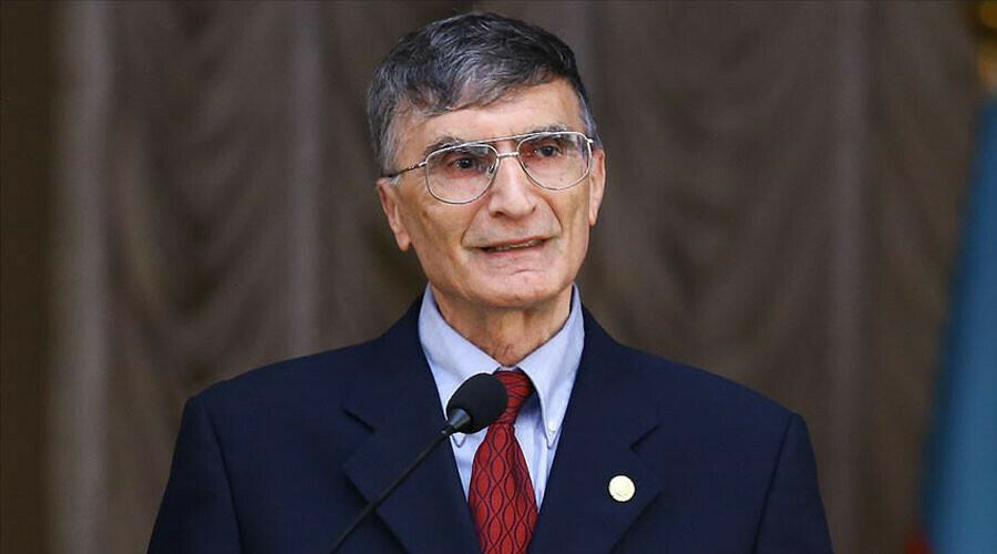 Prof. Dr. Aziz Sancar’dan yavru vatana tam destek:  'KKTC Tanınmalı' tişörtünü giydi Prof. Dr. Aziz Sancar’dan yavru vatana tam destek:  'KKTC Tanınmalı' tişörtünü giydi