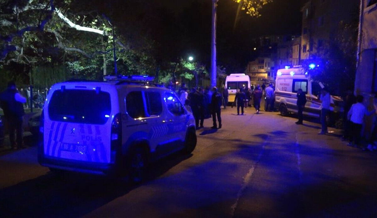 Parkta dehşet! Baba ve iki oğlu bıçaklandı Parkta dehşet! Baba ve iki oğlu bıçaklandı