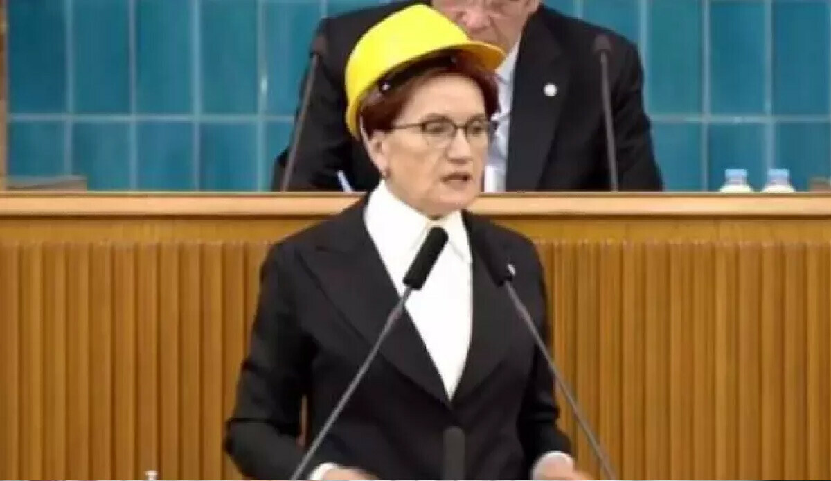 Meral Akşener maden şehitlerini anmak için grup toplantısına baretle çıktı Meral Akşener maden şehitlerini anmak için grup toplantısına baretle çıktı