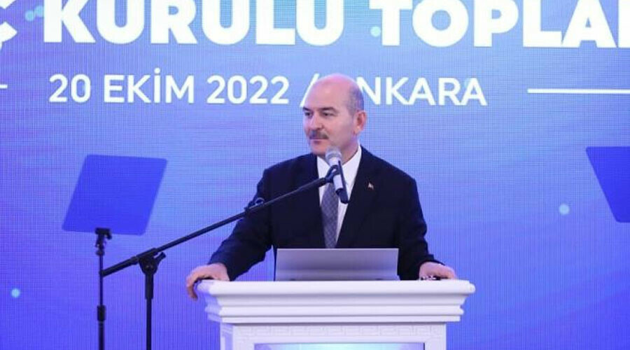 Bakan Soylu’dan Yunanistan tepkisi: Bize yaptıkları oyun zavallılık ve zayıflıktır Bakan Soylu’dan Yunanistan tepkisi: Bize yaptıkları oyun zavallılık ve zayıflıktır