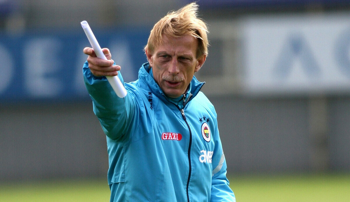 Christoph Daum kansere yakalandı! Üzücü haberi bizzat duyurdu Christoph Daum kansere yakalandı! Üzücü haberi bizzat duyurdu