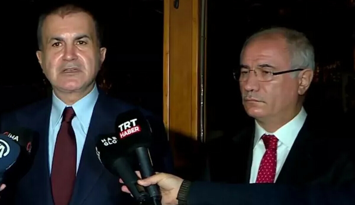 Binali Yıldırım Azerbaycan’da trafik kazası geçirdi Binali Yıldırım Azerbaycan’da trafik kazası geçirdi