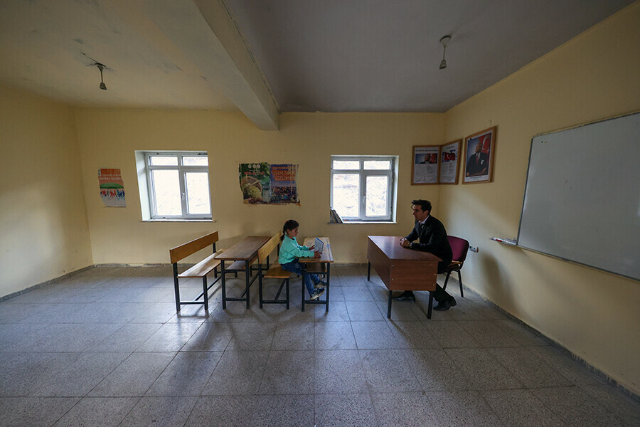 Mezranın tek öğrencisi Zilan için okul açıldı