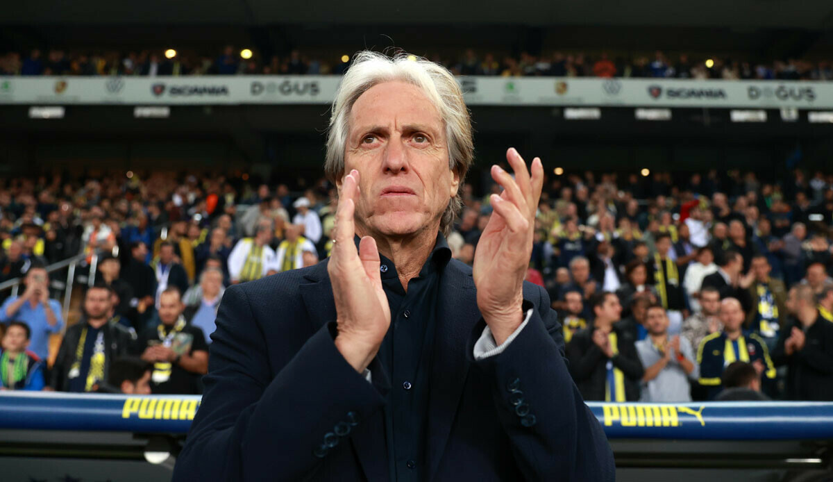 Jorge Jesus'tan sözleşme açıklaması... Fenerbahçe'yle uzatacak mı? Taraftarın beklediği soru soruldu Jorge Jesus'tan sözleşme açıklaması... Fenerbahçe'yle uzatacak mı? Taraftarın beklediği soru soruldu
