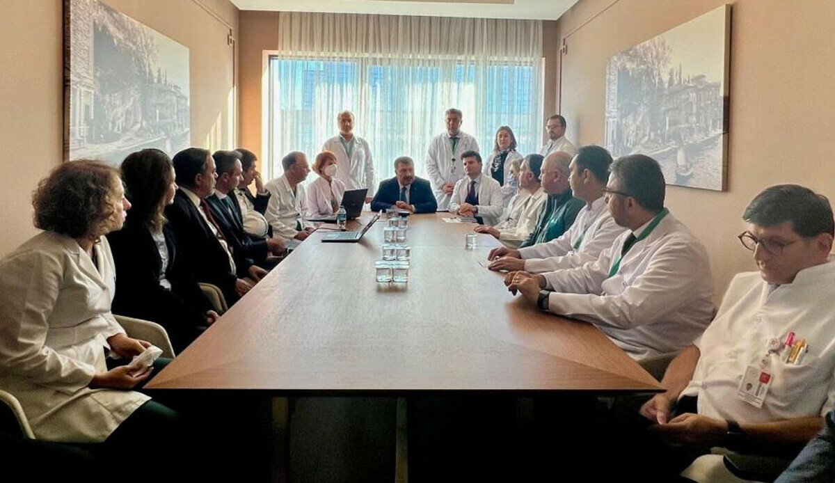 Bakan Koca yaralı madencilerin son durumunu açıkladı Bakan Koca yaralı madencilerin son durumunu açıkladı