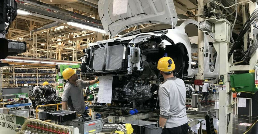 Otomotiv devi Toyota'dan Türkiye'ye dev yatırım: 7 milyar... Otomotiv devi Toyota'dan Türkiye'ye dev yatırım: 7 milyar...