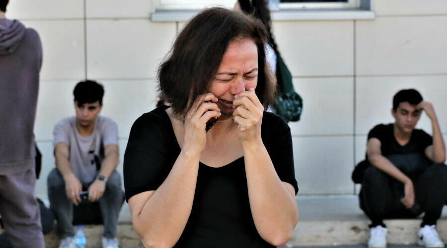 Scooter faciası iki liseli genci hayattan kopardı: Acılı ailelerin gözyaşları sel oldu