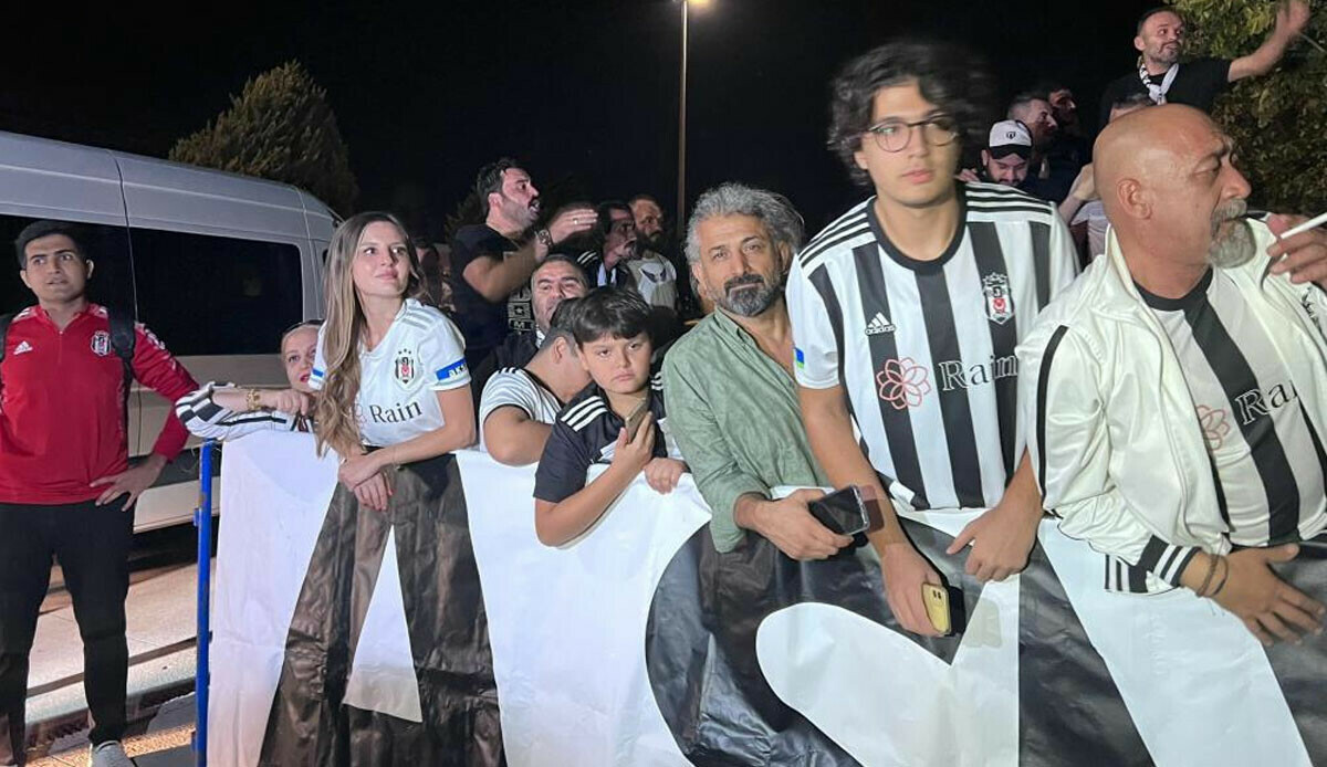Beşiktaş kafilesi Hatay'da... Ghezzal yok, Weghorst kadroda! Beşiktaş kafilesi Hatay'da... Ghezzal yok, Weghorst kadroda!