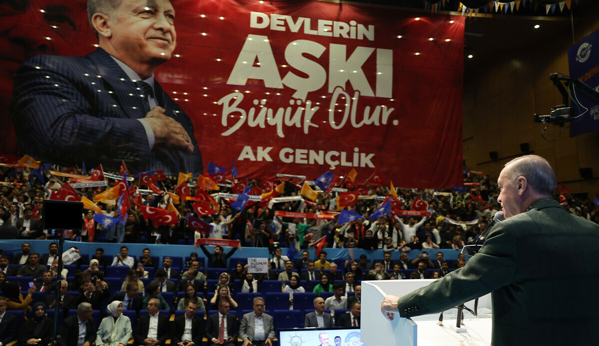 Cumhurbaşkanı Erdoğan'dan Kılıçdaroğlu'na tepki: FETÖ'cülerle hamburger yemenin derdinde değiliz Cumhurbaşkanı Erdoğan'dan Kılıçdaroğlu'na tepki: FETÖ'cülerle hamburger yemenin derdinde değiliz