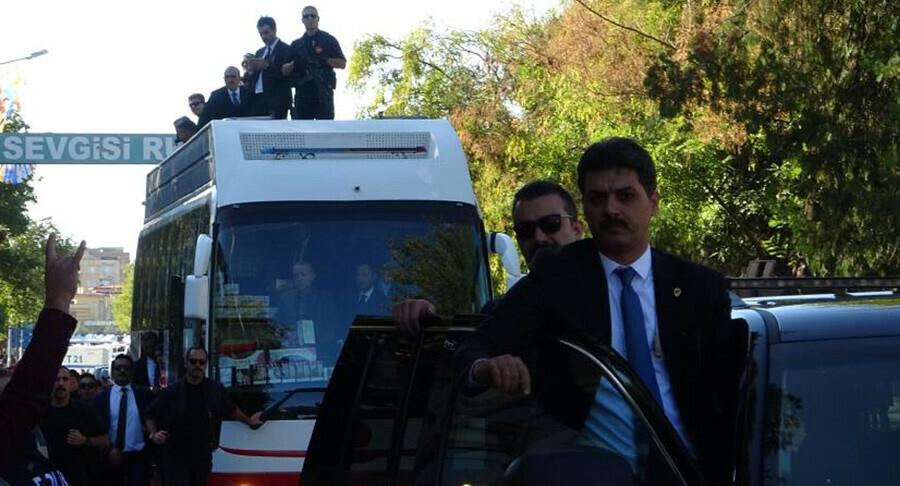 Cumhurbaşkanı Erdoğan ilk defa oy kullanacak gençlerle bir araya geldi