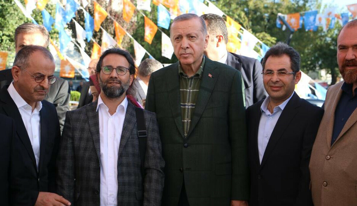 Cumhurbaşkanı Erdoğan ilk defa oy kullanacak gençlerle bir araya geldi Cumhurbaşkanı Erdoğan ilk defa oy kullanacak gençlerle bir araya geldi