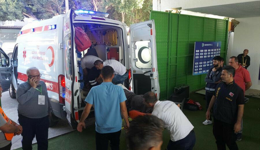 Bandırmaspor'un genç futbolcusu Isaac Tshibangu, Bodrumspor deplasmanında ölümden döndü!